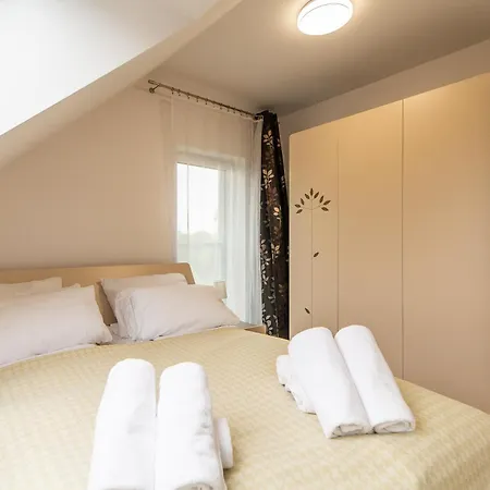 Feniks 2 By Jantar * Kołobrzeg